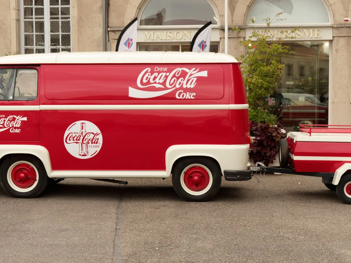 Vehicle branding Dubai
